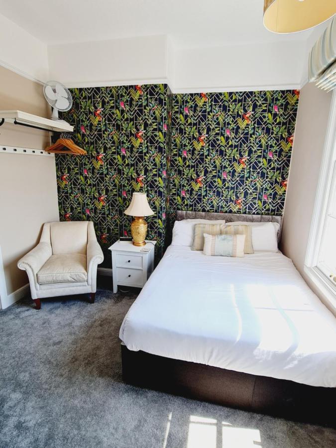 Beaufort Lodge - Central Location & Free Parking Taunton Exterior foto