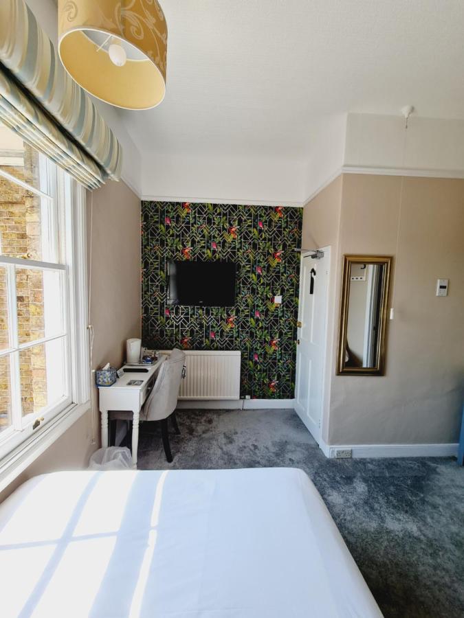 Beaufort Lodge - Central Location & Free Parking Taunton Exterior foto