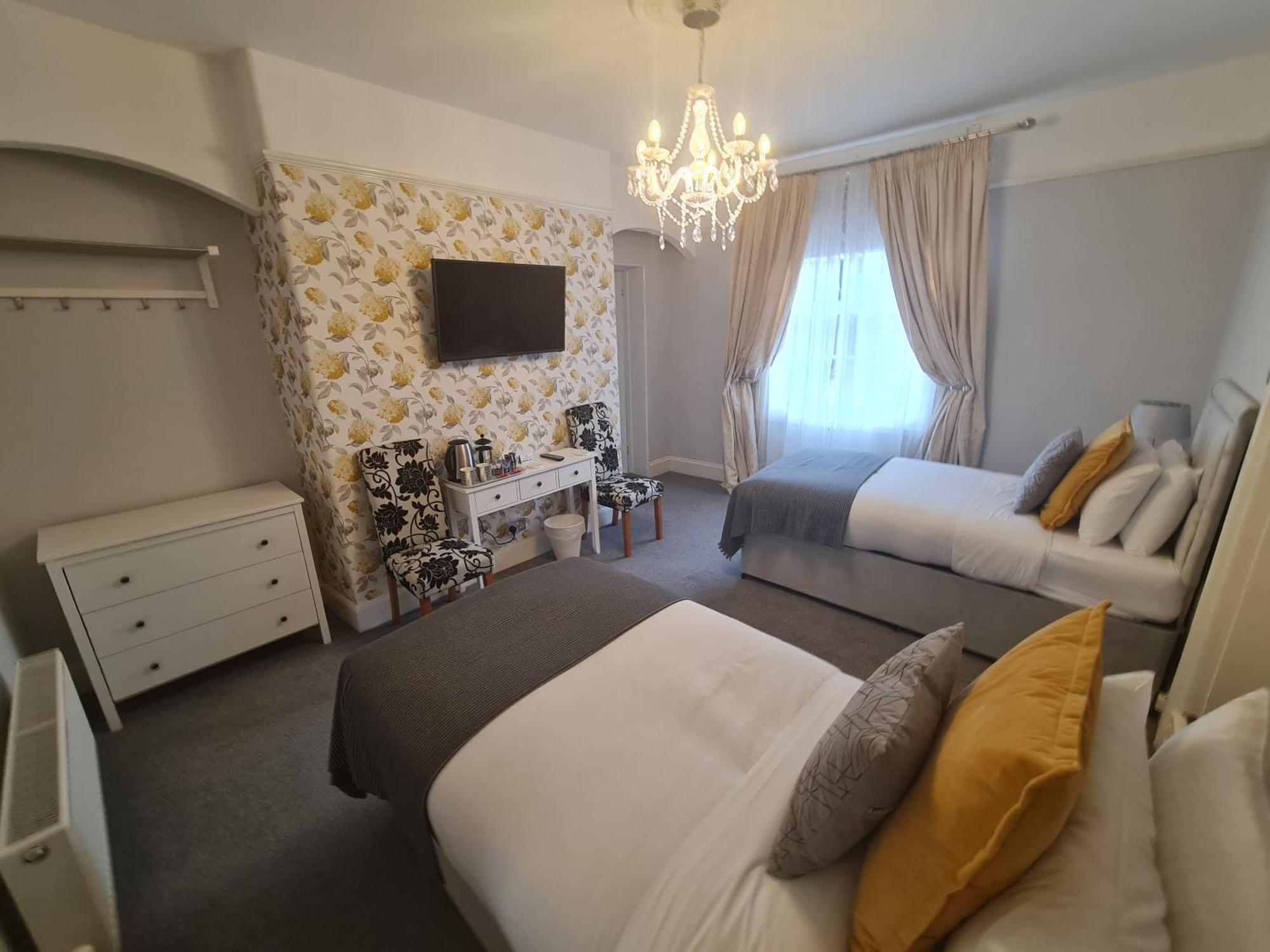 Beaufort Lodge - Central Location & Free Parking Taunton Exterior foto